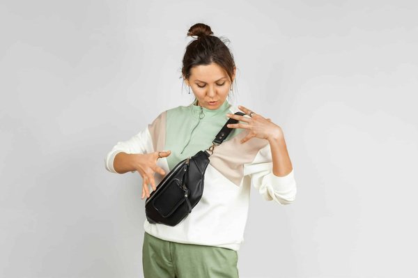 Élégance et fonctionnalité : les sacs bananes pour femme, parfaits pour une vie active